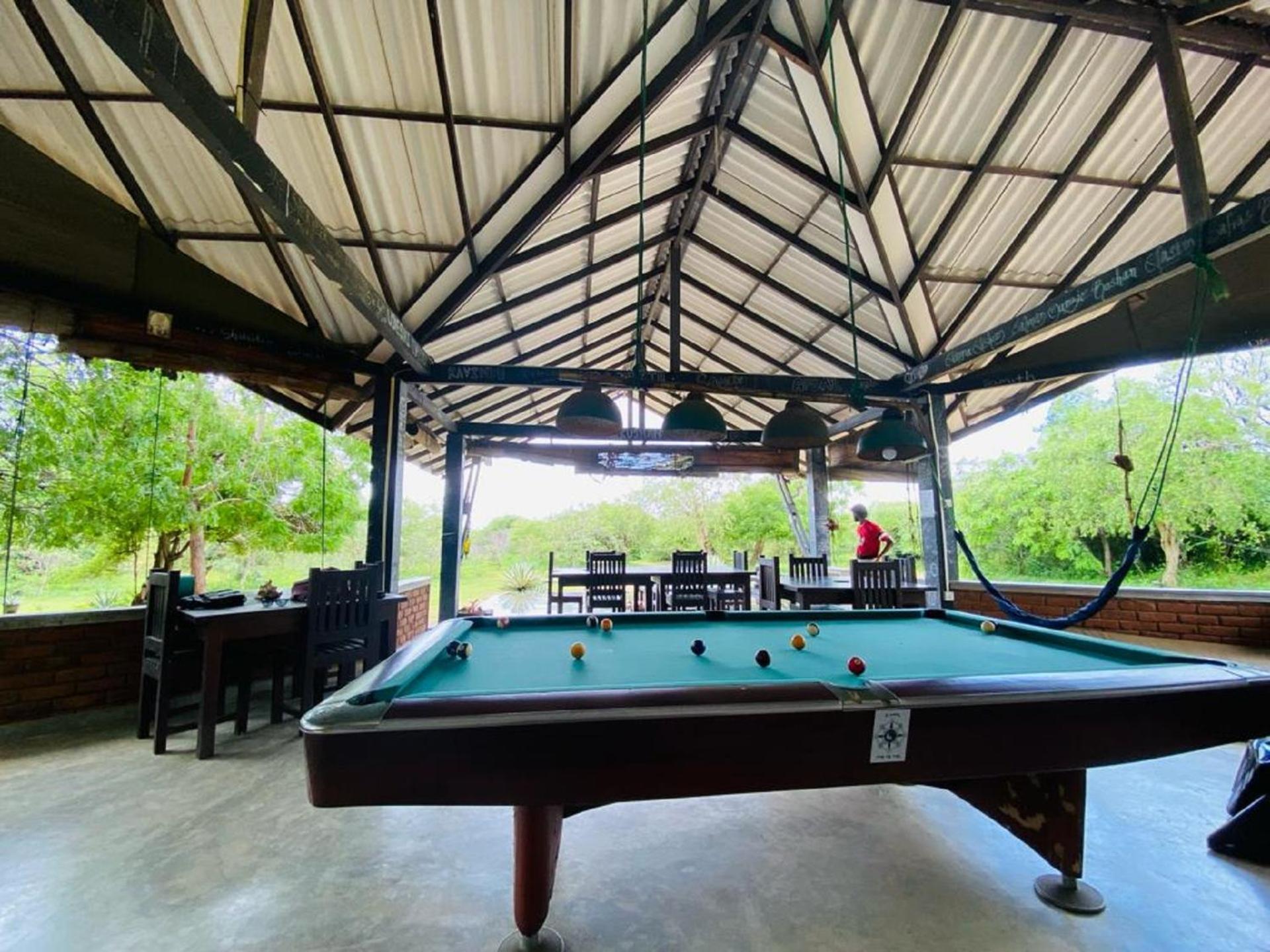 Yala Ying Yang Hostel & Camping Exterior photo